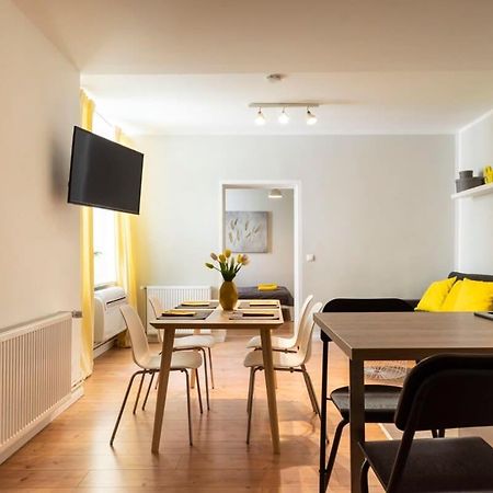 Cosy Two Br Plus Self Checkin Plus Street Parking Berlin Exterior foto
